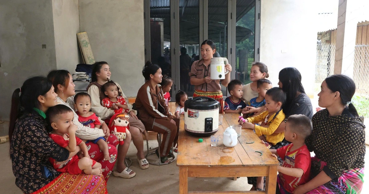 Điện về sưởi ấm bản Vàng On