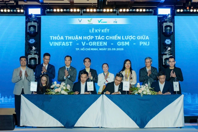 PNJ được vinh danh Ngôi sao CSI vì hành trình phát triển bền vững - Ảnh 2