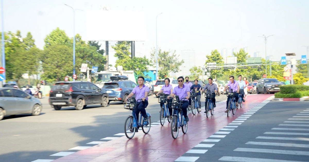 Khánh thành gần 6 km làn đường riêng cho xe đạp đầu tiên tại TP.HCM