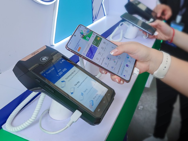 Tính năng Thanh Toán Chạm lần đầu được Zalopay giới thiệu tại New Year Fes - Ảnh 1