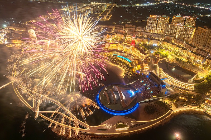 Sun Group viết lên loạt “kỷ lục” pháo hoa với Hòn đảo chưa từng tắt pháo hoa suốt 2 năm, Lễ hội pháo hoa quốc tế có quy mô đội bắn lớn nhất thế giới... - Ảnh 1