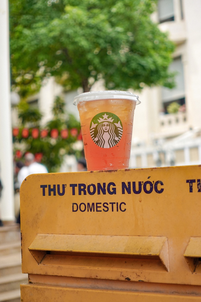 Starbucks "ôm" loạt vị trí vàng tỷ đồng - ván cược mặt bằng tại Việt Nam - Ảnh 9
