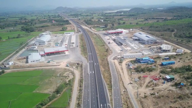 Trạm dừng nghỉ trên tuyến cao tốc Vĩnh Hảo – Phan Thiết đã đủ điều kiện hoạt động, mở cửa từ 26-1 - Ảnh 2