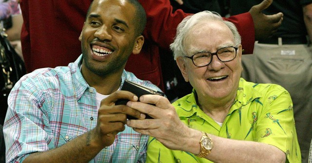 Tỷ phú top đầu của thế giới cũng chỉ đeo đồng hồ 1,2 triệu đồng - Khi người giàu nhất không cần chứng minh điều gì - Ảnh 3