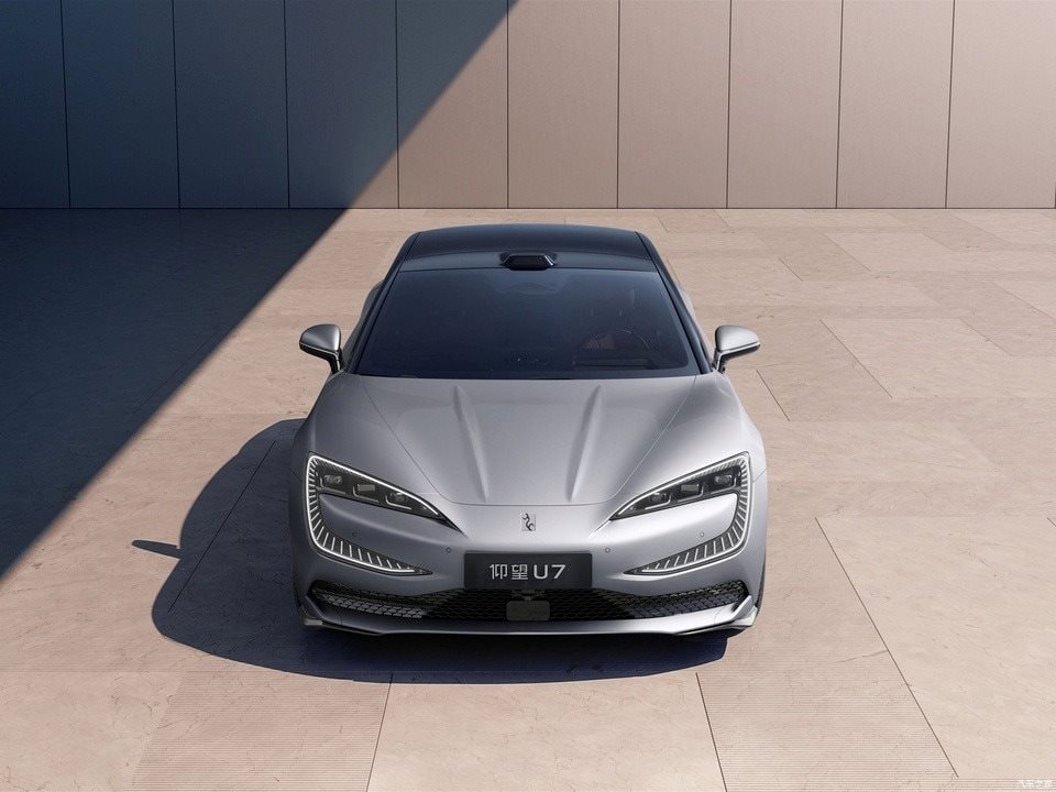 Mẫu sedan chạy điện mạnh 1.300 mã lực, hiện thực hóa giấc mơ 1.000 km – đi từ Hà Nội đến thẳng Phú Yên mới cần sạc - Ảnh 1