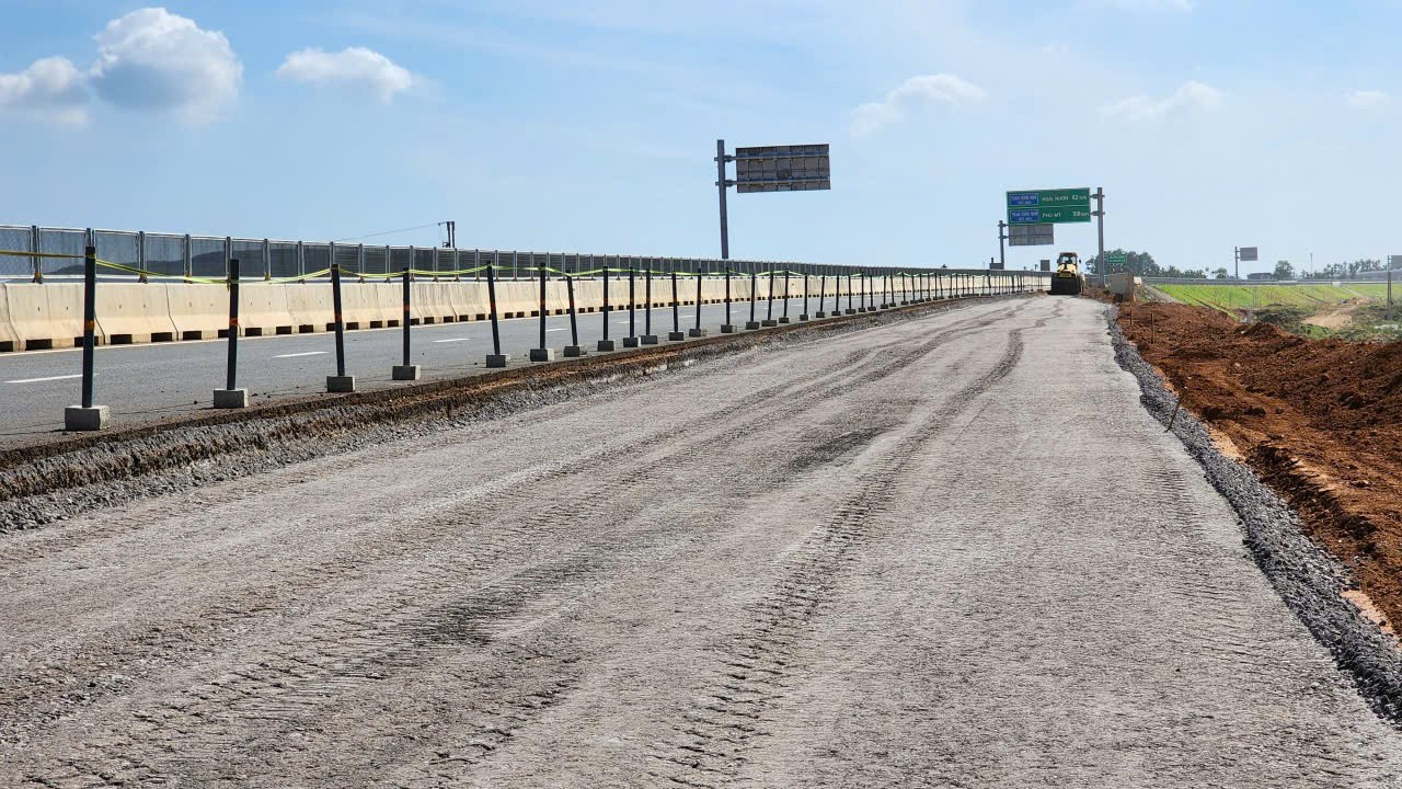 Cận cảnh thi công trạm dừng nghỉ trên cao tốc Quảng Ngãi – Hoài Nhơn - Ảnh 14