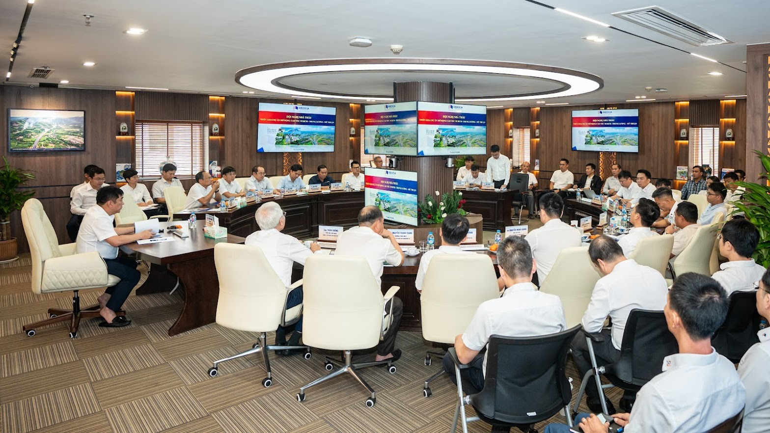 Liên doanh Đèo Cả quyết đưa cao tốc hơn 36.000 tỷ đồng về đích sớm 1 năm, nhiều doanh nghiệp Trung Quốc mong muốn đồng hành - Ảnh 1