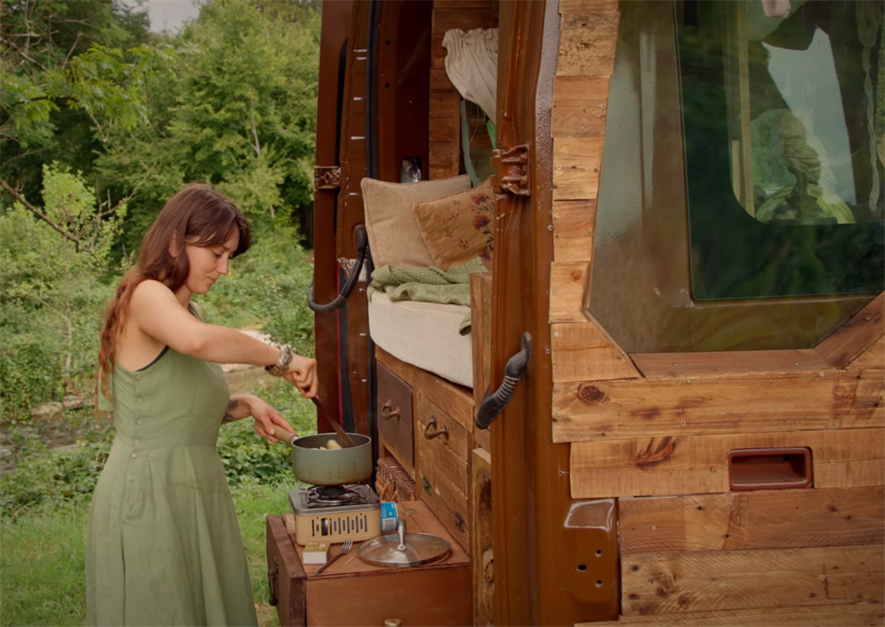 Căn nhà vỏn vẹn 4m² khiến triệu người ngỡ ngàng - Ảnh 12