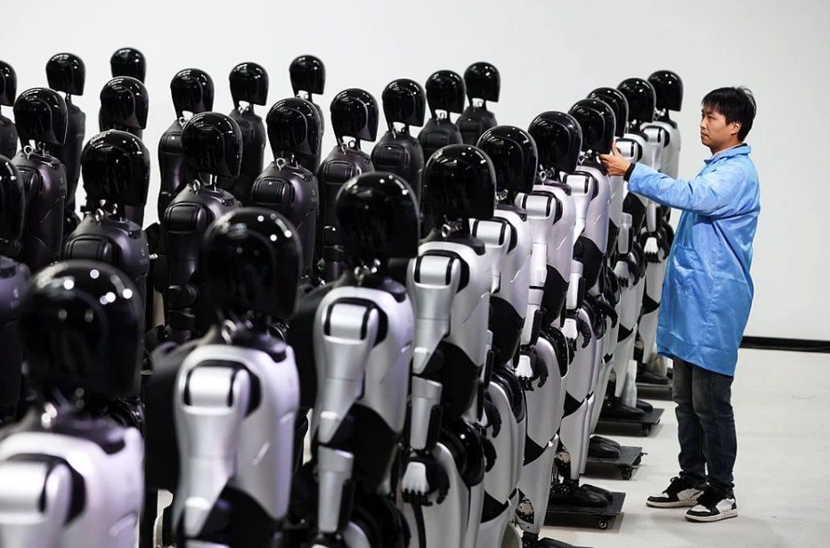 Nghịch lý 2026: Sinh viên công nghệ phải đi ‘làm xiếc’ cho robot học việc và sự thật bên trong trại huấn luyện người máy lớn nhất hành tinh - Ảnh 1