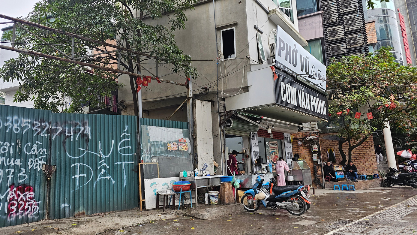 Cận cảnh dự án tổ hợp nhà cao tầng trên 'đất vàng' treo hơn thập kỷ vừa bị Hà Nội thu hồi - Ảnh 2