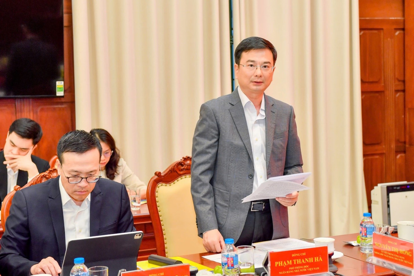 Thống đốc Nguyễn Thị Hồng: Tỷ lệ tín dụng/GDP đã ở mức rất cao, ngành Ngân hàng đối diện nhiều áp lực trong thực hiện nhiệm vụ đa mục tiêu - Ảnh 3