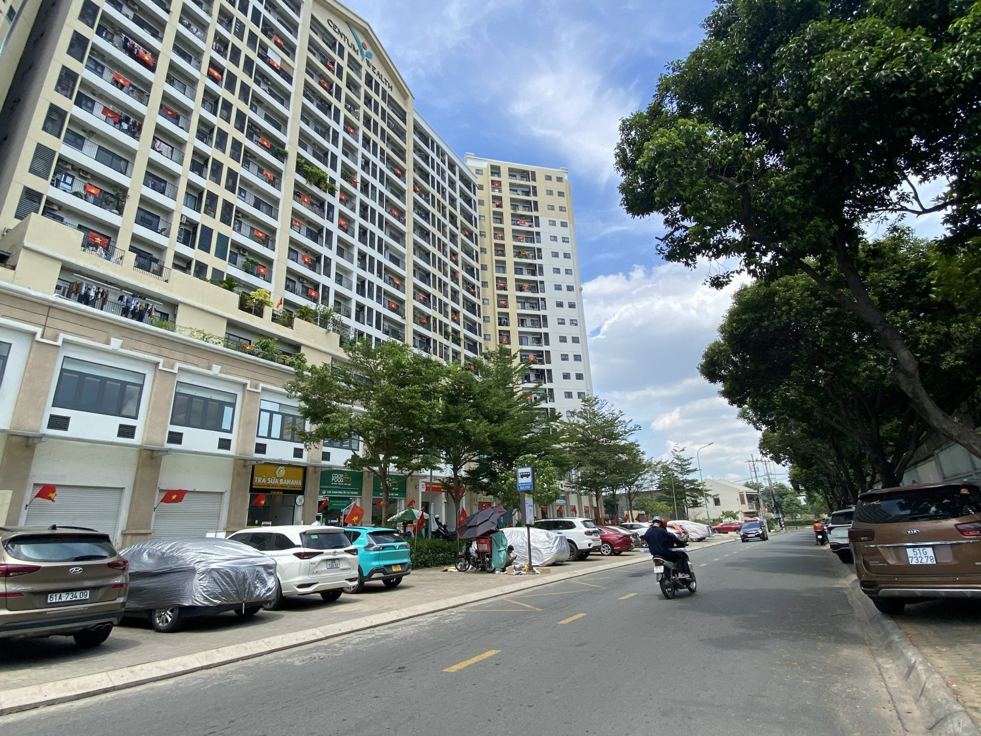 Quyết liệt gỡ "nút thắt" sổ hồng chung cư - Ảnh 1