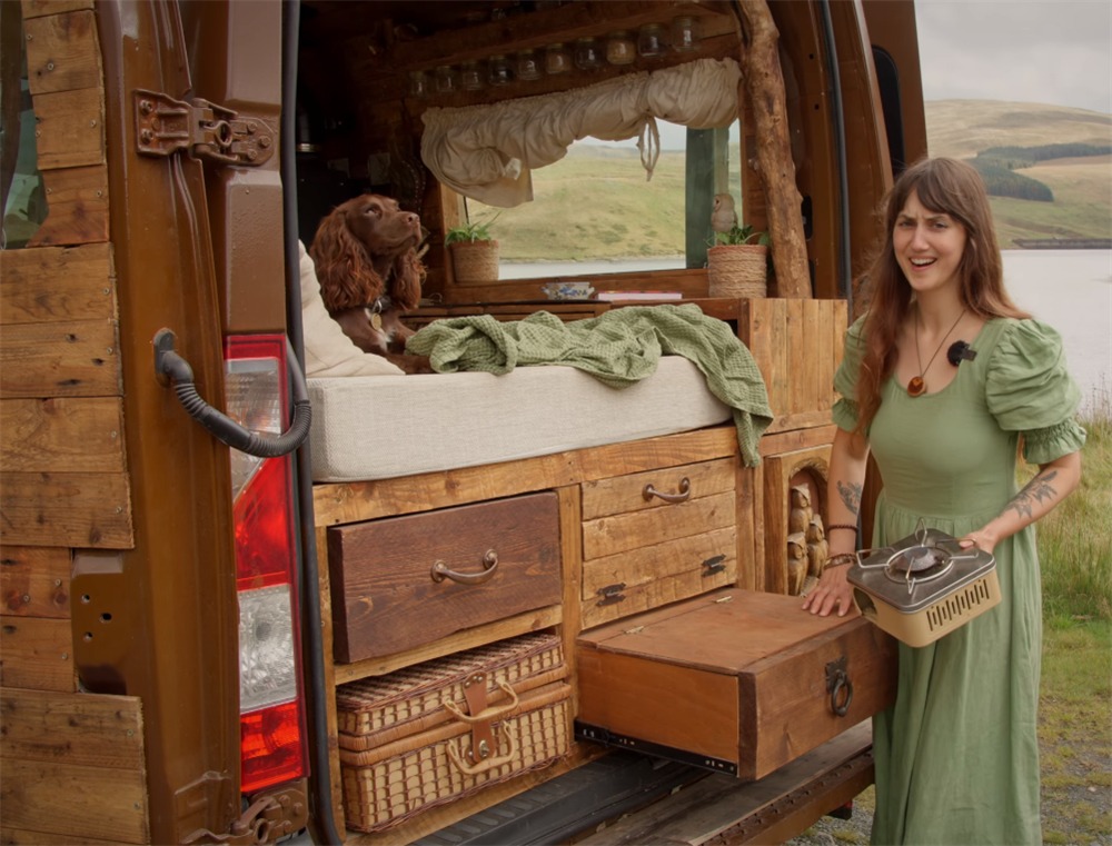 Căn nhà vỏn vẹn 4m² khiến triệu người ngỡ ngàng - Ảnh 11