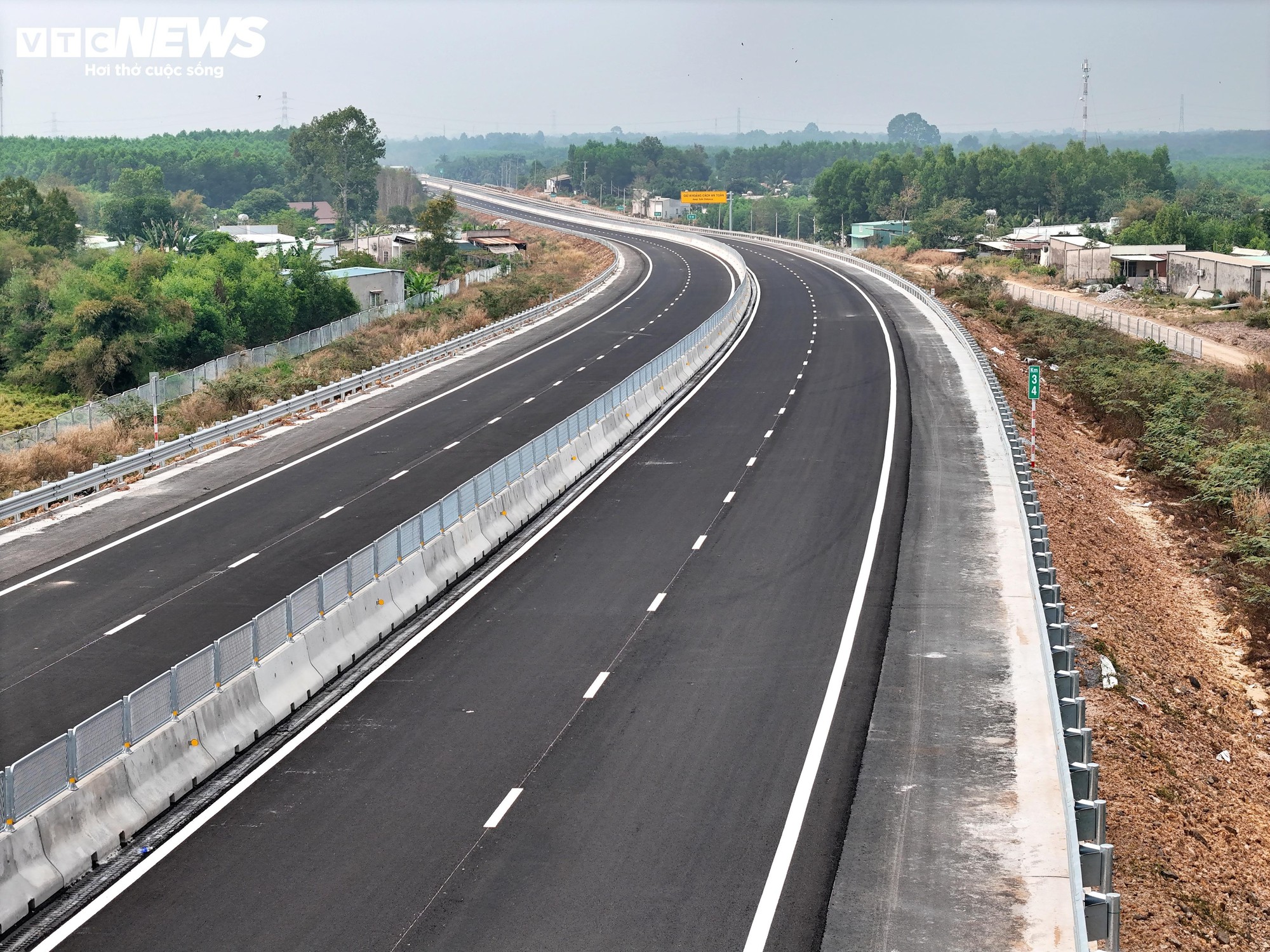 Toàn cảnh 38 km cao tốc Biên Hòa - Vũng Tàu trước ngày thông xe - Ảnh 2