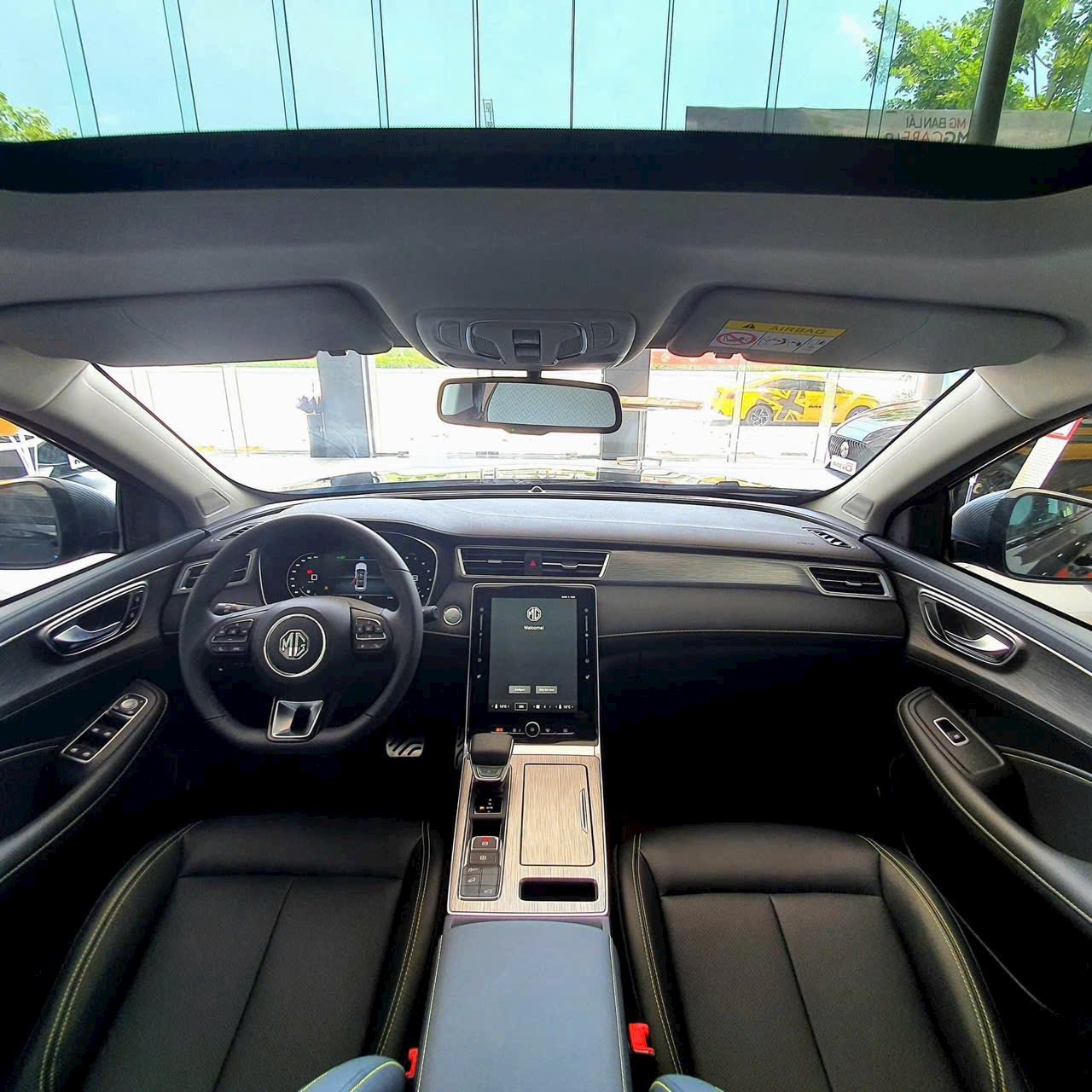 MG RX5 ‘xả kho’ giảm sốc 244 triệu đồng trước Tết: Giá ngang xe cỡ B, gây sức ép cực lớn lên Mitsubishi Xforce và Kia Seltos - Ảnh 3