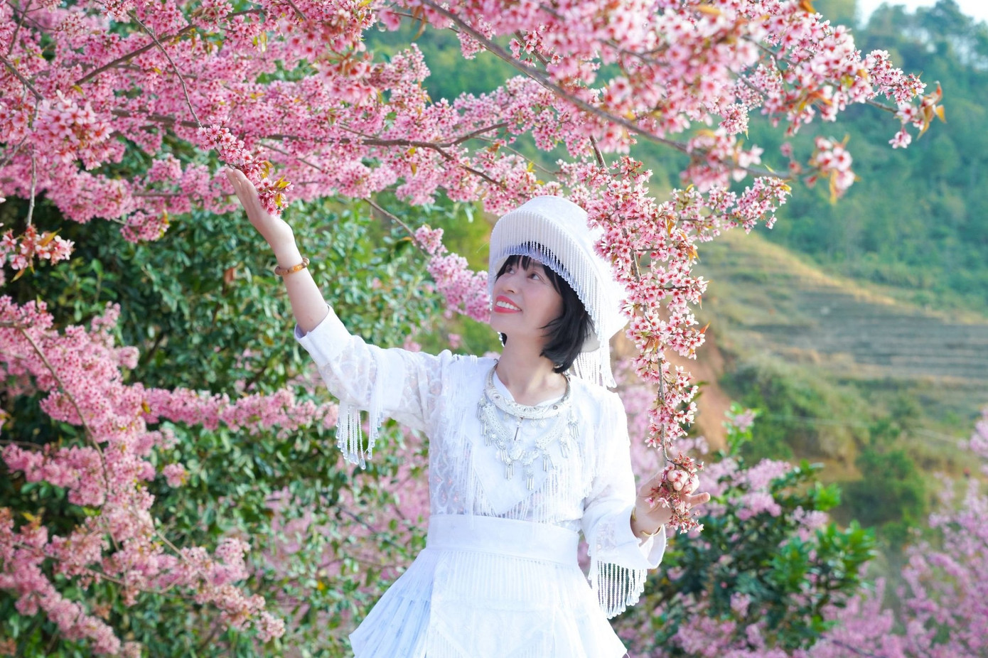 Đổ xô du lịch Sa Pa, Mù Cang Chải - Ảnh 2