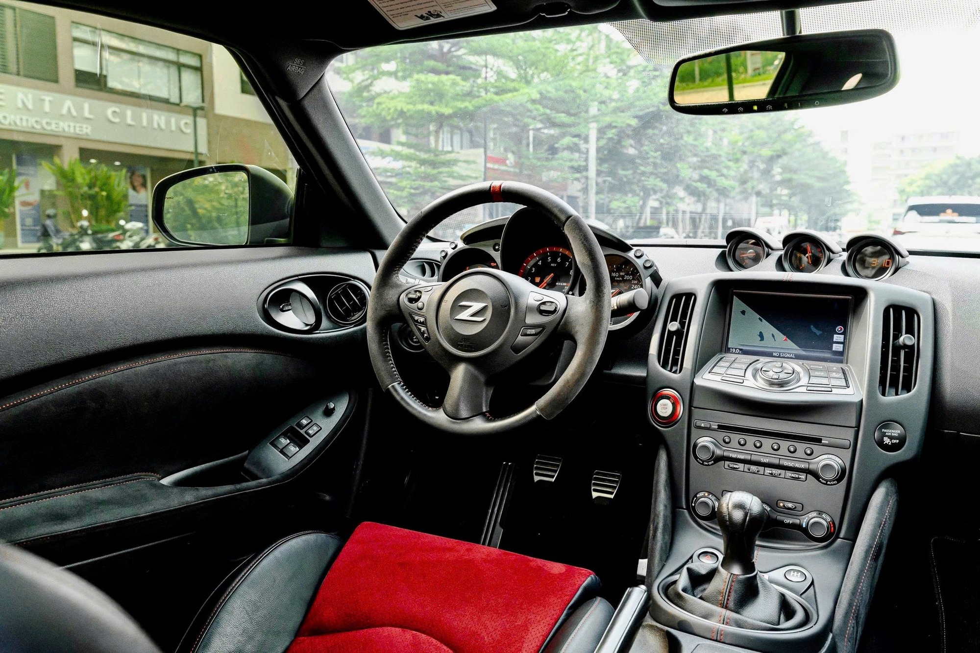 Nissan 370Z Nismo số sàn duy nhất Việt Nam rao 3,7 tỷ đồng: Đắt hơn RX 350 bản 'base' mua mới, bù lại 'xe gần như mới' cho người thích sưu tầm - Ảnh 9