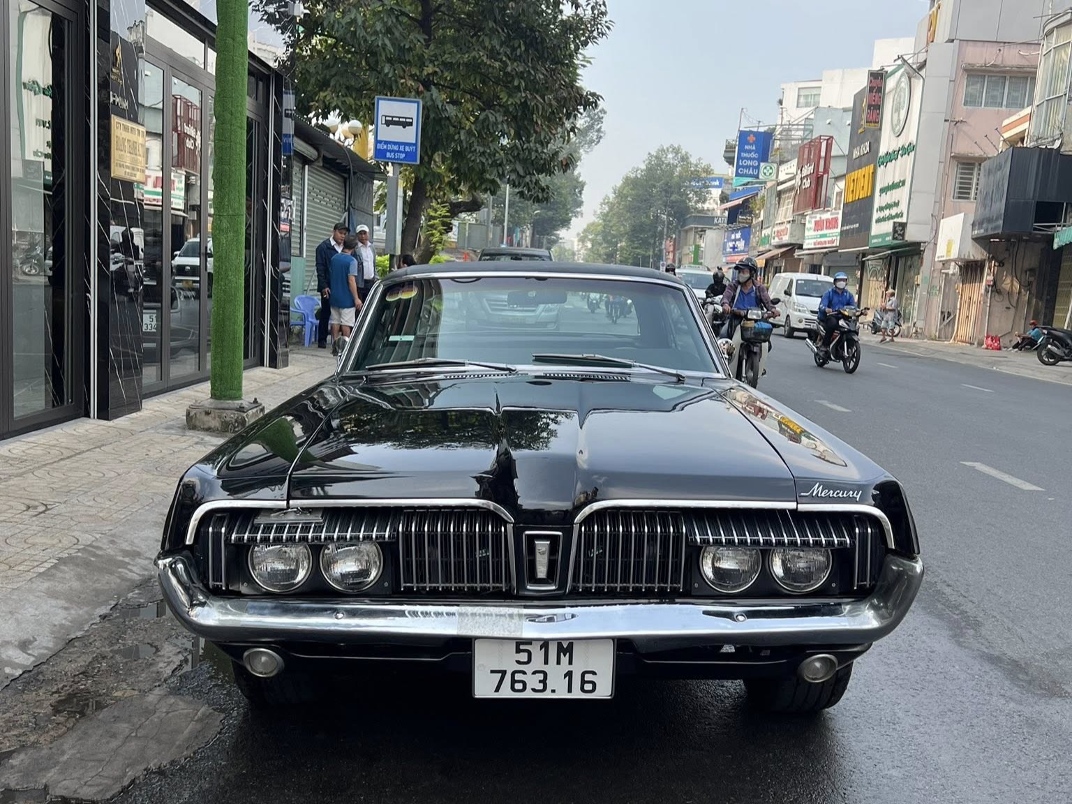 Ông Đặng Lê Nguyên Vũ cầm lái ‘hàng hiếm’ Mercury Cougar 1968 xuống phố: Gần 60 năm tuổi vẫn chạy bốc, mảnh ghép mới trong bộ sưu tập 4.000 tỷ đồng - Ảnh 2