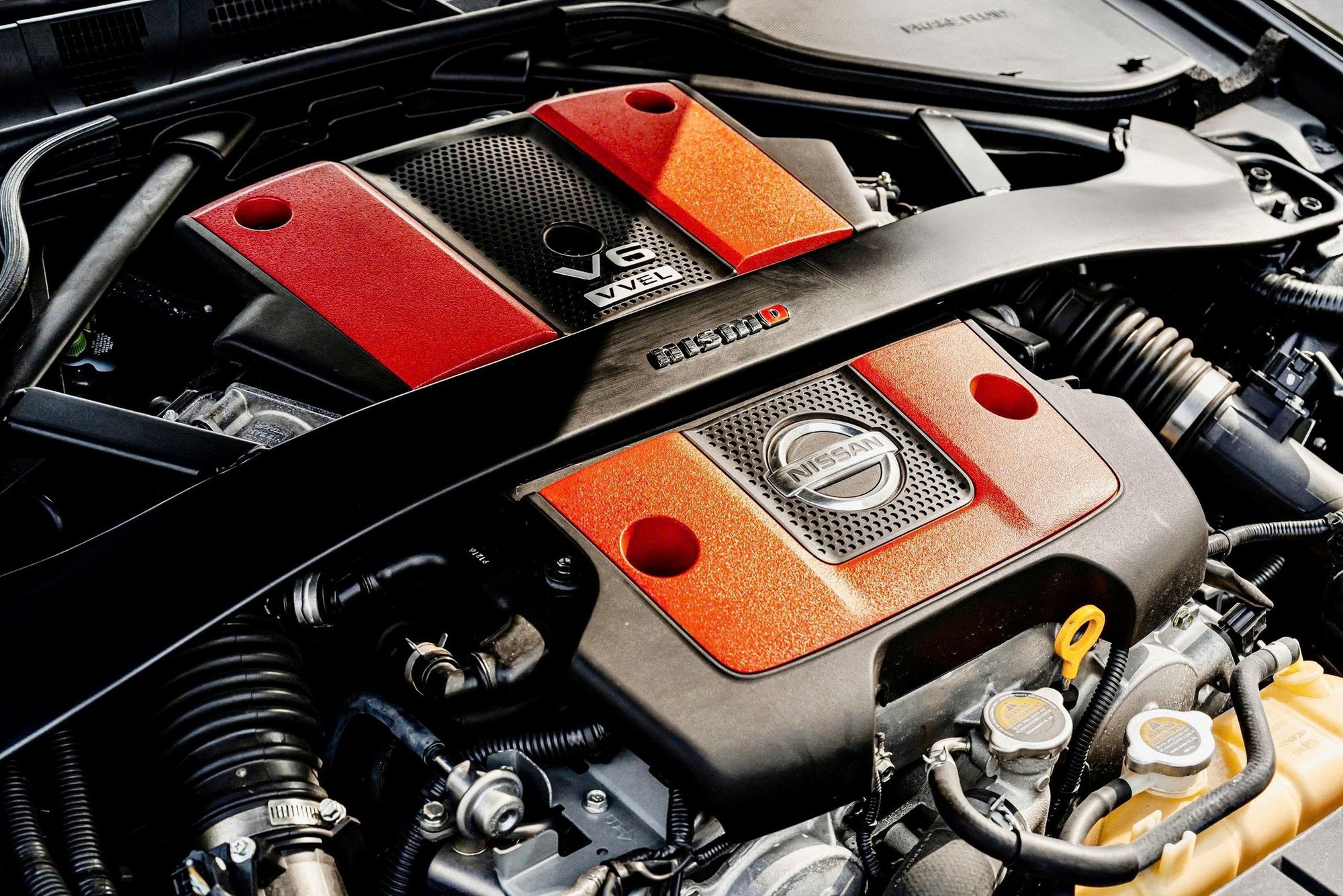 Nissan 370Z Nismo số sàn duy nhất Việt Nam rao 3,7 tỷ đồng: Đắt hơn RX 350 bản 'base' mua mới, bù lại 'xe gần như mới' cho người thích sưu tầm - Ảnh 14