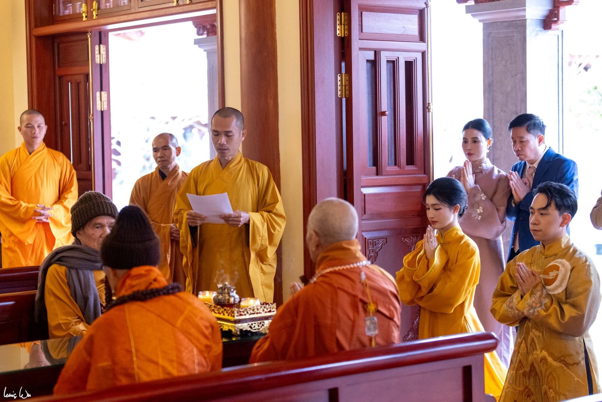 Lễ Hằng thuận "trên đỉnh núi" của con trai tỷ phú Phạm Nhật Vượng - Ảnh 2