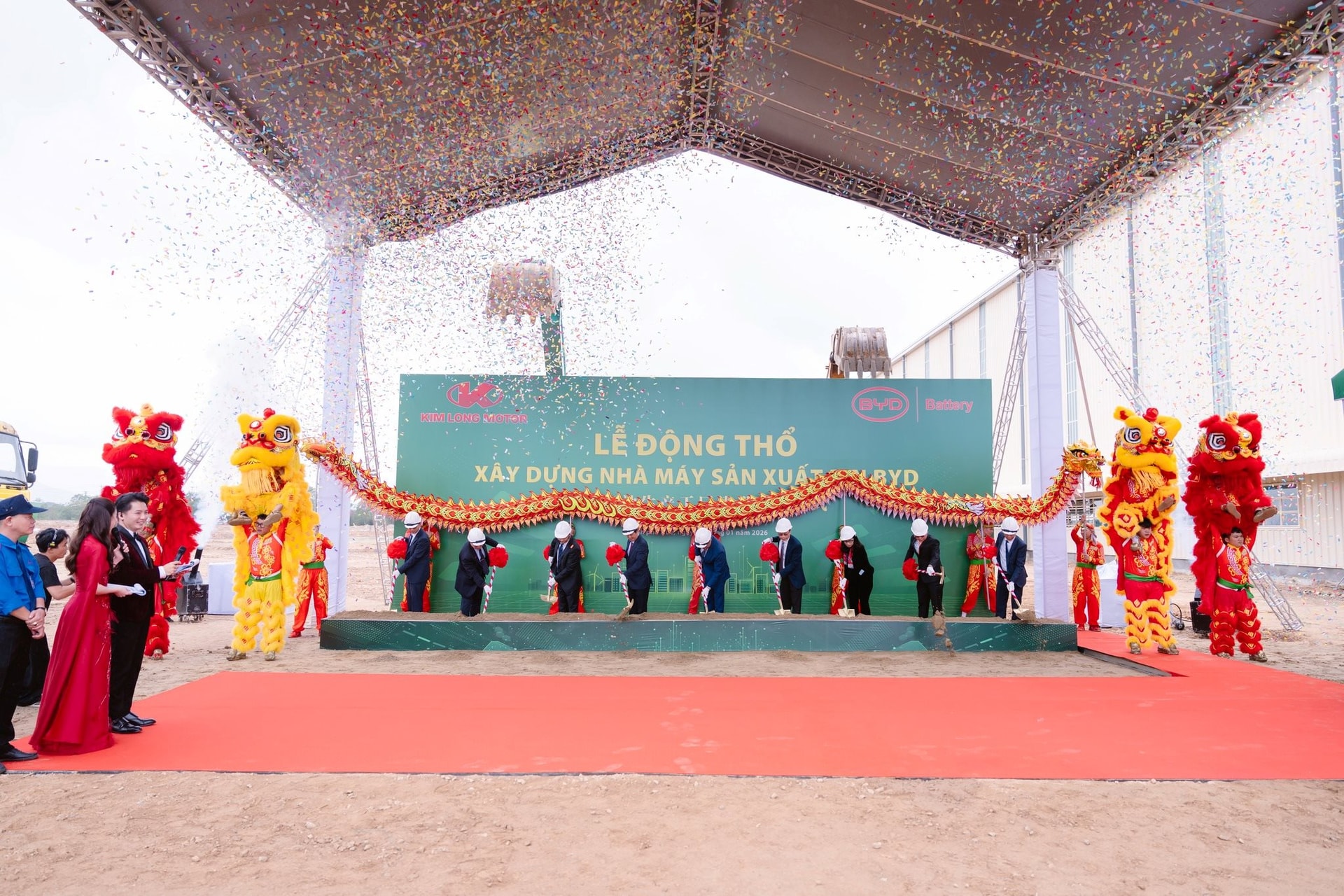 Công ty ô tô Việt Nam bắt tay hãng xe điện lớn nhất Trung Quốc xây nhà máy pin xe điện 130 triệu USD - Ảnh 2