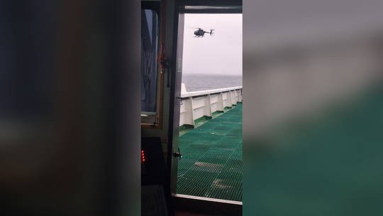 Mỹ bắt tàu treo cờ Nga ngay trước mũi tàu ngầm Nga: Moscow phản ứng ra sao? - Ảnh 1