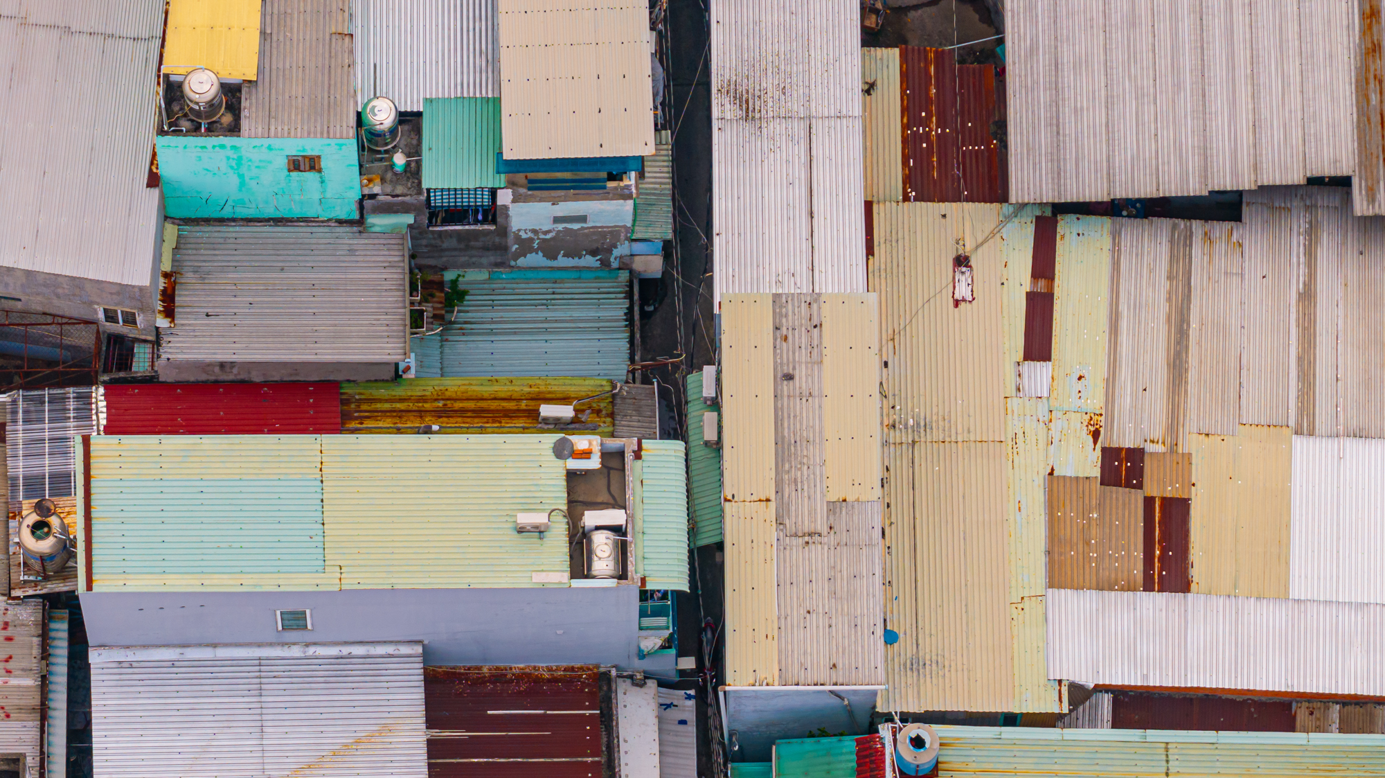 Cảnh Người dân sống cạnh 2 con rạch nước đen chờ “đổi đời” từ dự án 17.000 tỷ đồng tại TPHCM - Ảnh 7