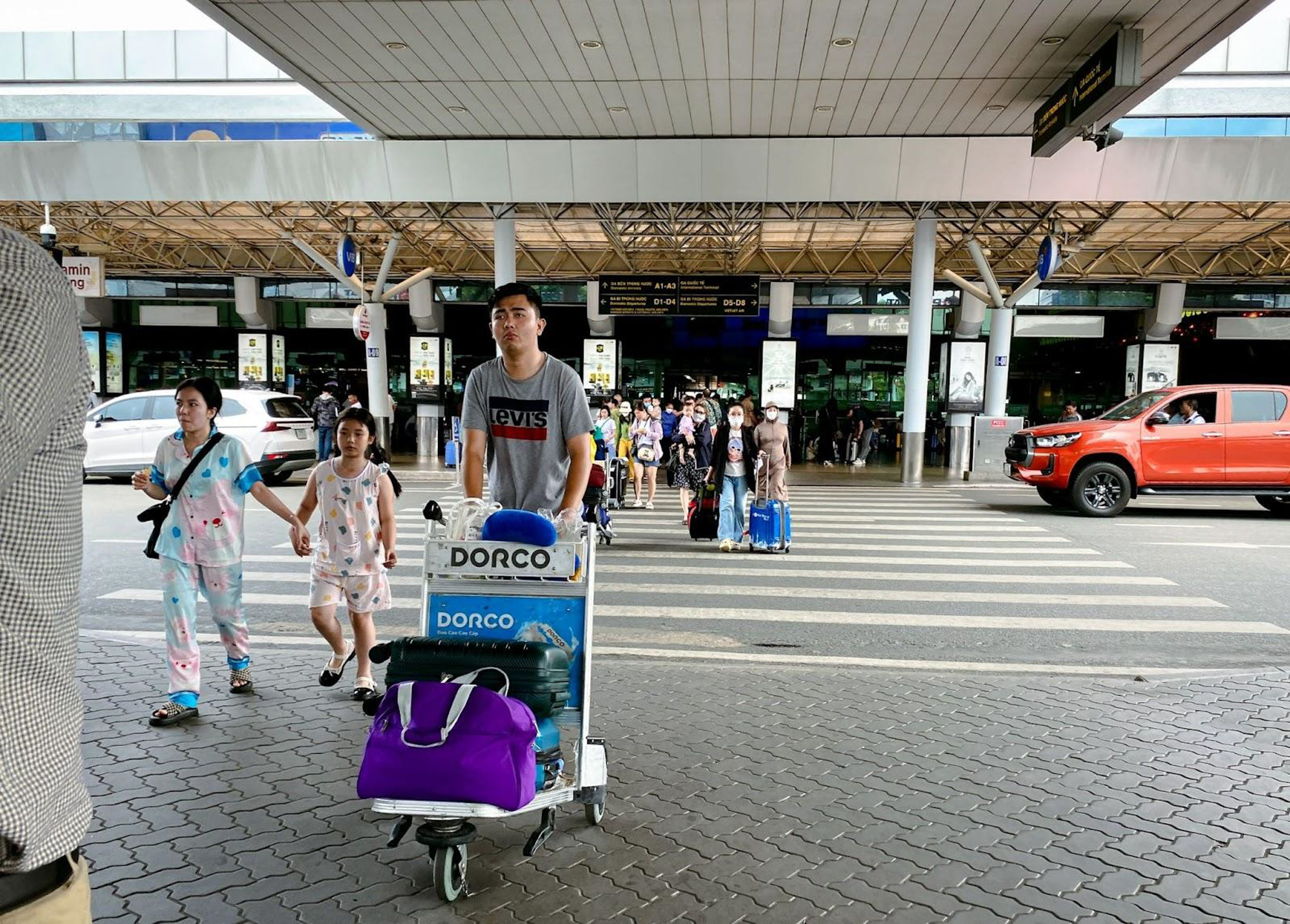So găng sân bay Long Thành với Tân Sơn Nhất, ga Thủ Thiêm và ga Sài Gòn: 'Tân binh' cửa ngõ bứt phá ngoạn mục - Ảnh 6