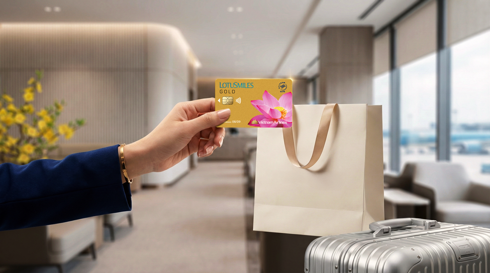 ACB: Mua vé về quê, đặt khách sạn Tết và "tip" để nhanh chóng thăng hạng hội viên bay Lotusmiles - Ảnh 1