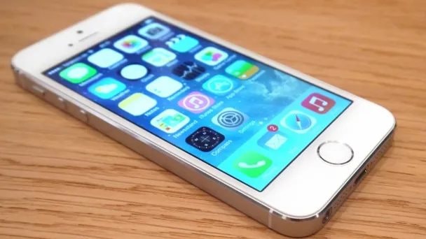Cây bút công nghệ: "Ai thích khen điện thoại nào thì kệ, với tôi chỉ có chiếc iPhone này mãi là tuyệt tác" - Ảnh 1