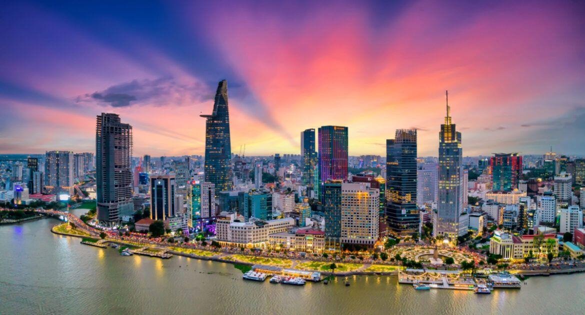 Tăng trưởng GDP Việt Nam đạt 8,02% năm 2025 - Ảnh 1