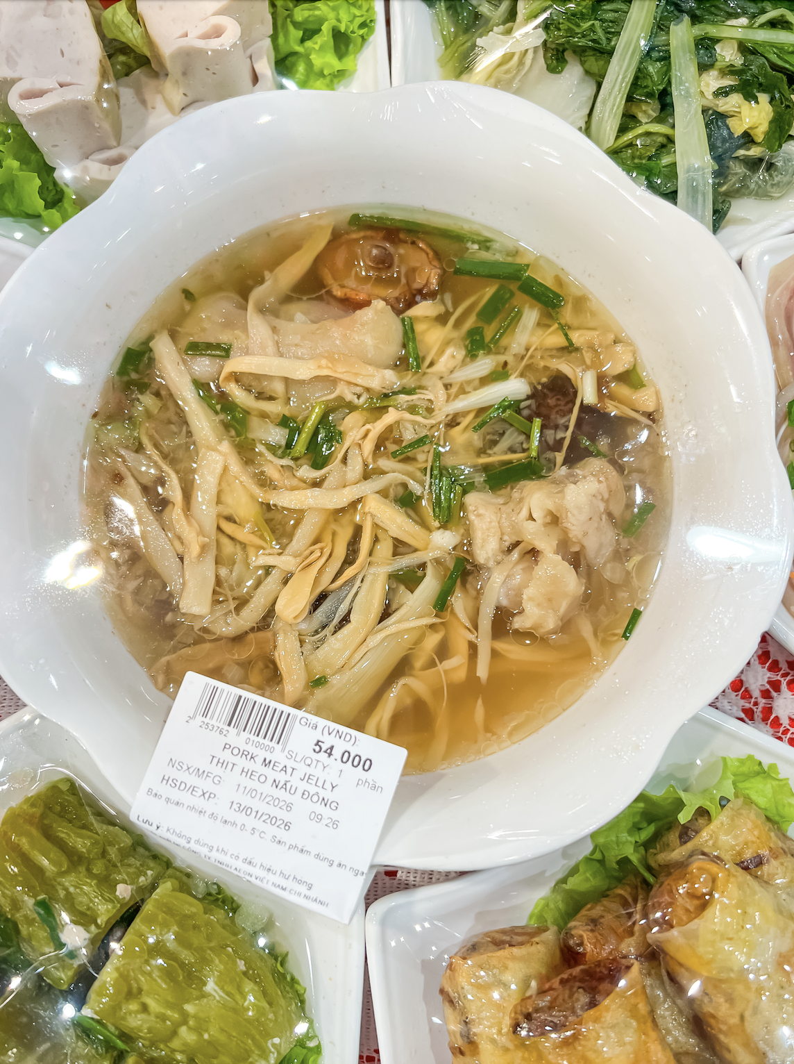 Aeon Mall bây giờ bán cả cỗ Tết "full mâm 10 món", nhìn cực xịn nhưng giá thế nào? - Ảnh 9