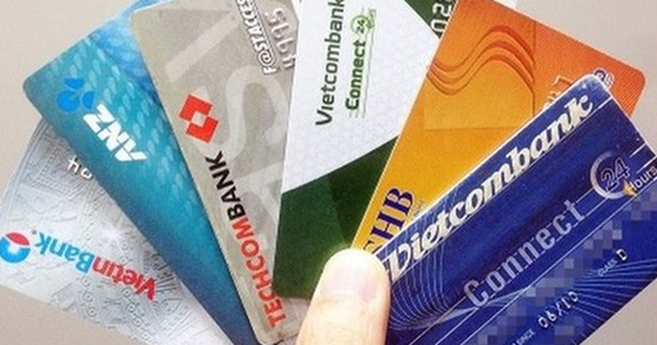 Vietcombank, Agribank, BIDV,... đồng loạt sửa quy định sử dụng thẻ ngân hàng