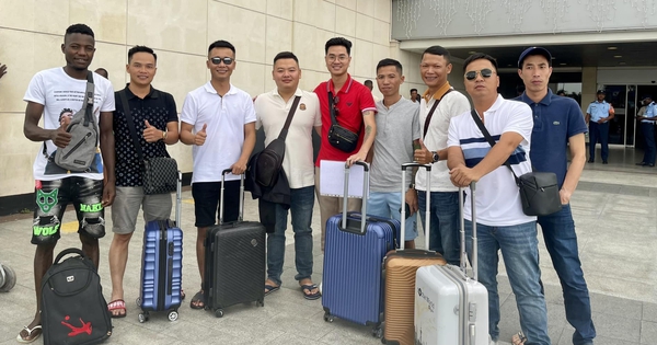 Đấu tố căng thẳng trong team của Quang Linh Vlogs dậy sóng đầu năm 2026