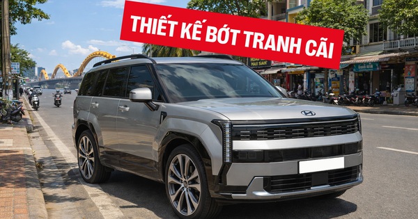 Đây có thể là Hyundai Santa Fe 2027: Phần đuôi gây tranh cãi được sửa lại, dễ có bản hybrid cắm sạc chạy 'full' 900km