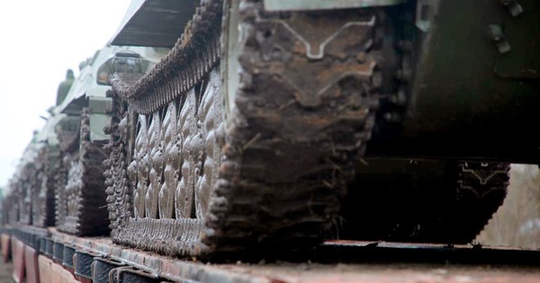 Belarus gửi lô hàng quân sự đặc biệt đến căn cứ dự trữ xe tăng của Nga