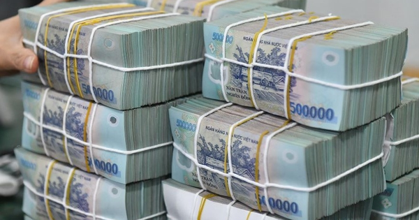 Kiểm soát chặt tín dụng đối với các lĩnh vực tiềm ẩn rủi ro