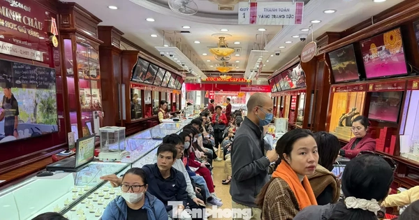 Giá vàng tiếp tục gây bất ngờ?