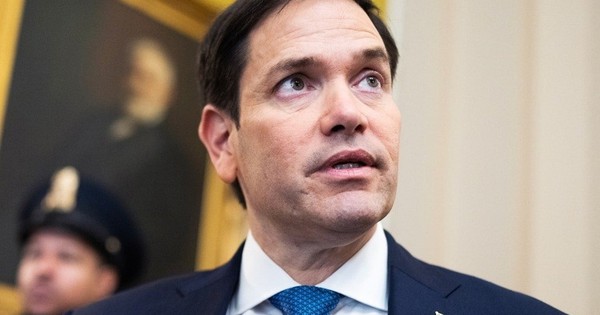 Lập trường của Mỹ và sóng giá dầu