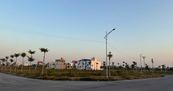 Đất nền các tỉnh “kẹt” sóng, bất động sản ven đô Hà Nội phân hoá mạnh