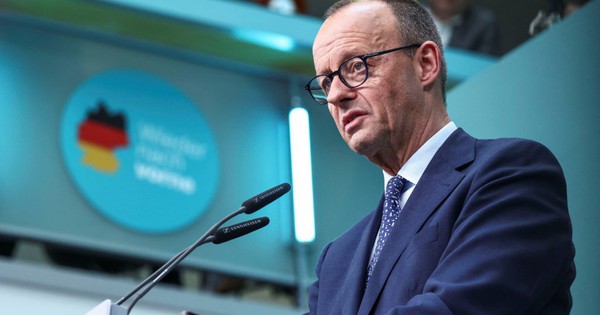 'Gióng chuông' báo động trong nước, Thủ tướng Đức vẫn khẳng định một điều với Ukraine