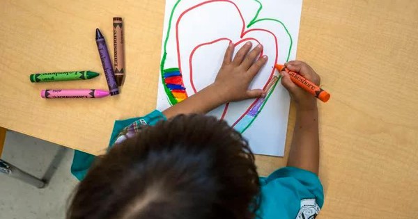 Tổng thống Trump đóng băng hơn 10 tỷ USD hỗ trợ trẻ em, gia đình tại 5 bang ở Mỹ