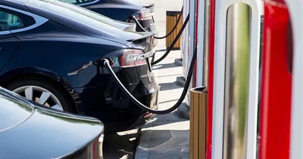 Một nước trên thế giới vừa "khai tử" thị trường xe xăng