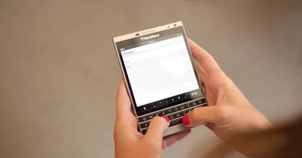 Khai tử suốt bao năm, sao dân tình vẫn cứ "ngày đêm phát cuồng" với BlackBerry – Người Việt không ngoại lệ?