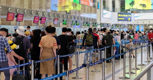 Tỉ lệ chuyến bay đúng giờ năm 2025 giảm mạnh