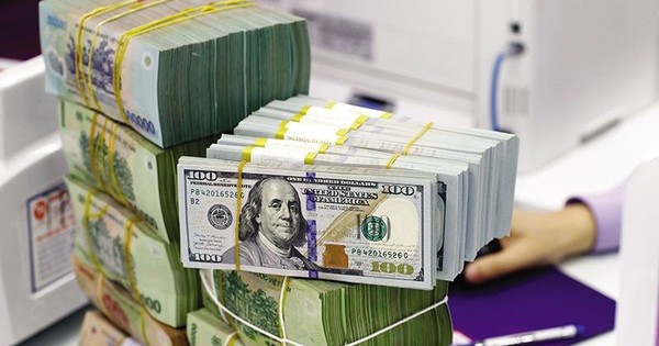 Cập nhật ngày 9/1: Lãi suất qua đêm VND xuống thấp hơn USD, NHNN giảm hỗ trợ thanh khoản