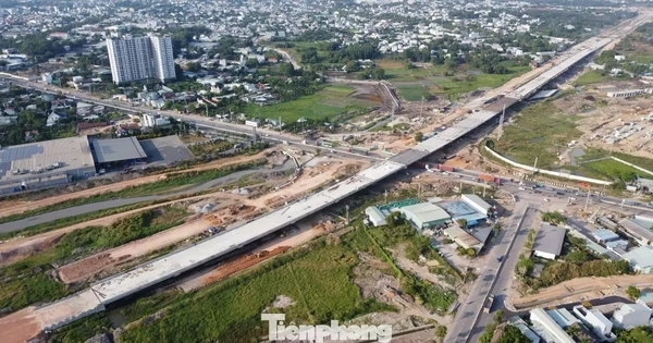 Toàn cảnh hai cầu vượt 'nghìn tỷ' trên đường Vành đai 3 TPHCM