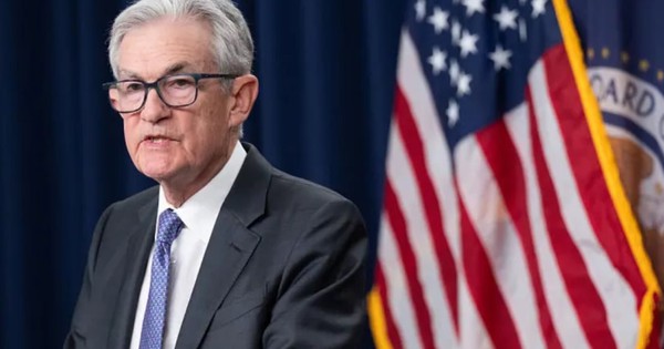 NÓNG: Điều tra hình sự Chủ tịch Fed Jerome Powell