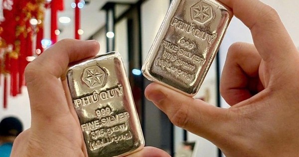 Tăng mạnh suốt nhiều tháng, kim loại quý này lại tiếp tục tìm đỉnh mới