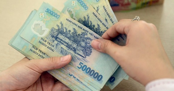 Thêm ngân hàng tăng lãi suất tiết kiệm lên trên 7% cho tiền gửi thông thường